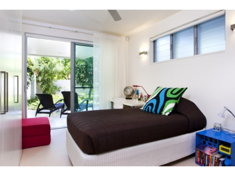 1/8 Serenity Close, Noosa Heads QLD 4567