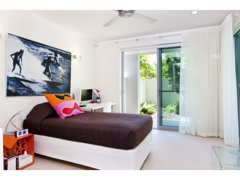 1/8 Serenity Close, Noosa Heads QLD 4567