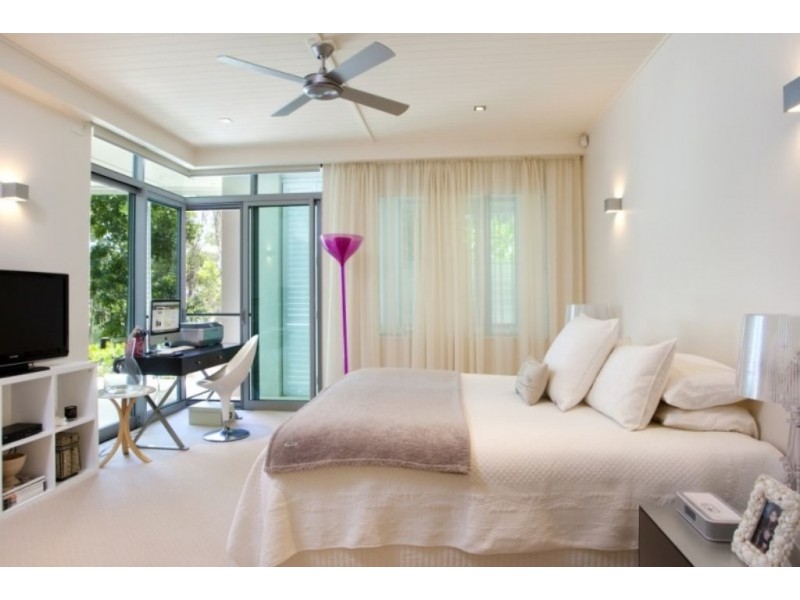 1/8 Serenity Close, Noosa Heads QLD 4567