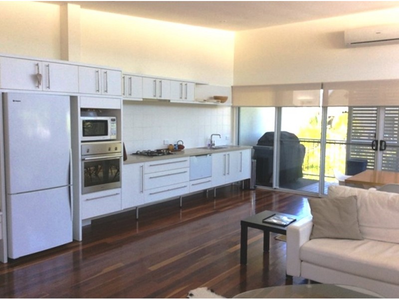 2/244 David Low Way, Peregian Beach QLD 4573