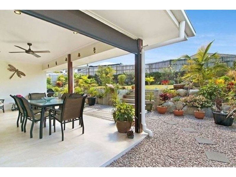 6 Pebble Court, Peregian Springs QLD 4573