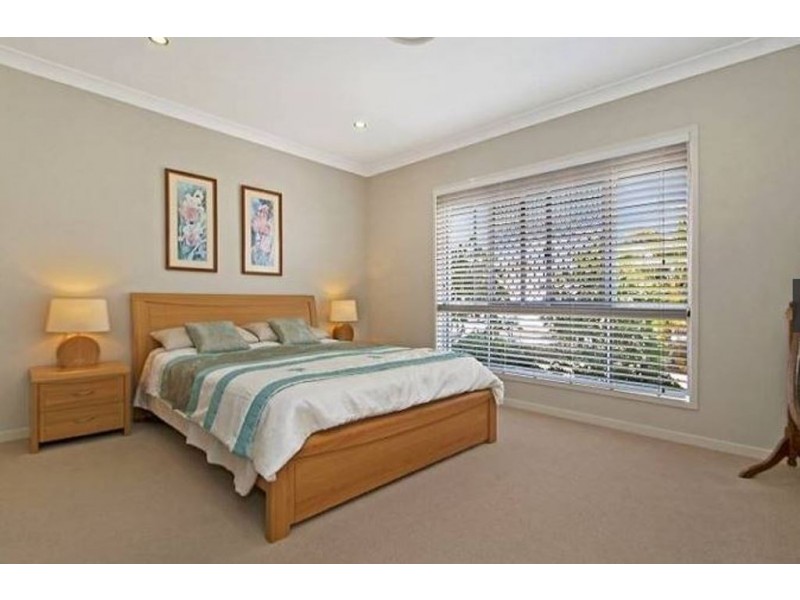 6 Pebble Court, Peregian Springs QLD 4573