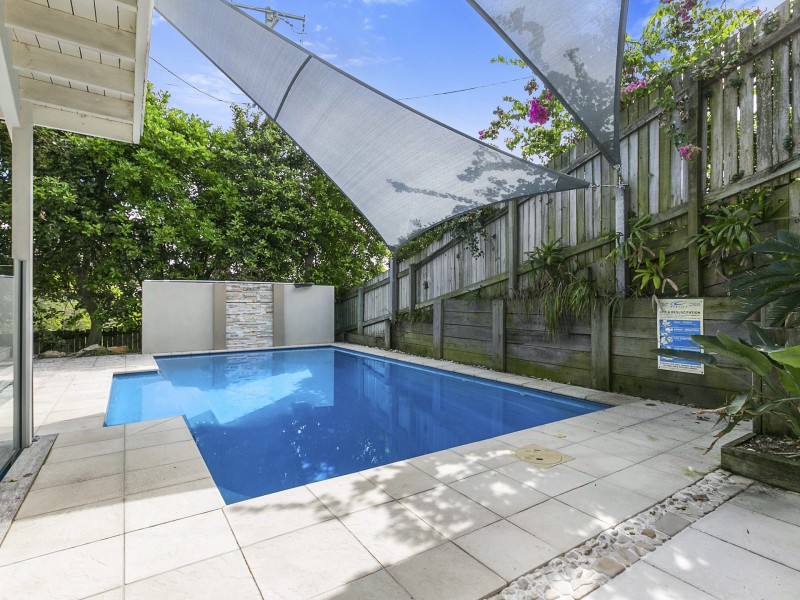1/6 Sobraon Street, Sunrise Beach QLD 4567