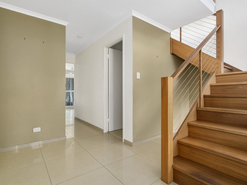 1/6 Sobraon Street, Sunrise Beach QLD 4567