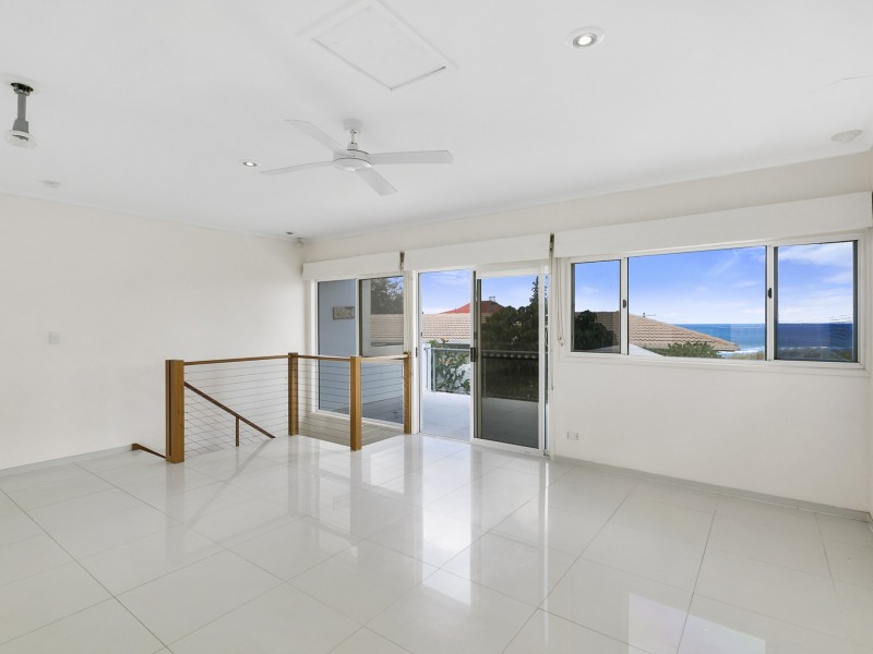 1/6 Sobraon Street, Sunrise Beach QLD 4567
