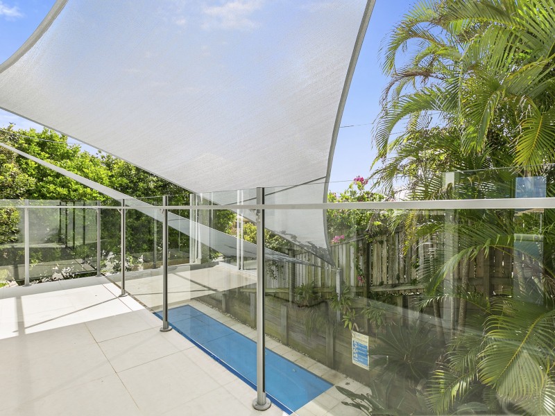 1/6 Sobraon Street, Sunrise Beach QLD 4567