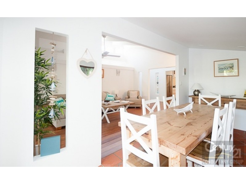 10 Depper Street, Sunshine Beach QLD 4567