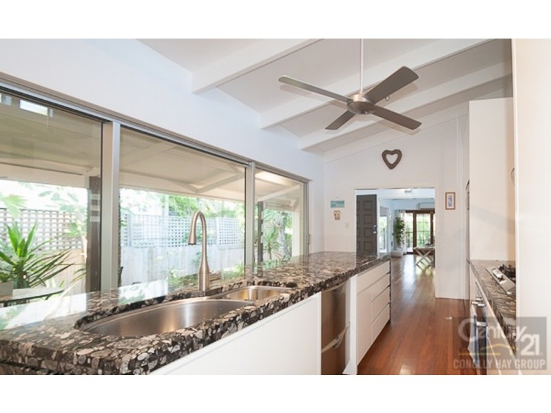 10 Depper Street, Sunshine Beach QLD 4567