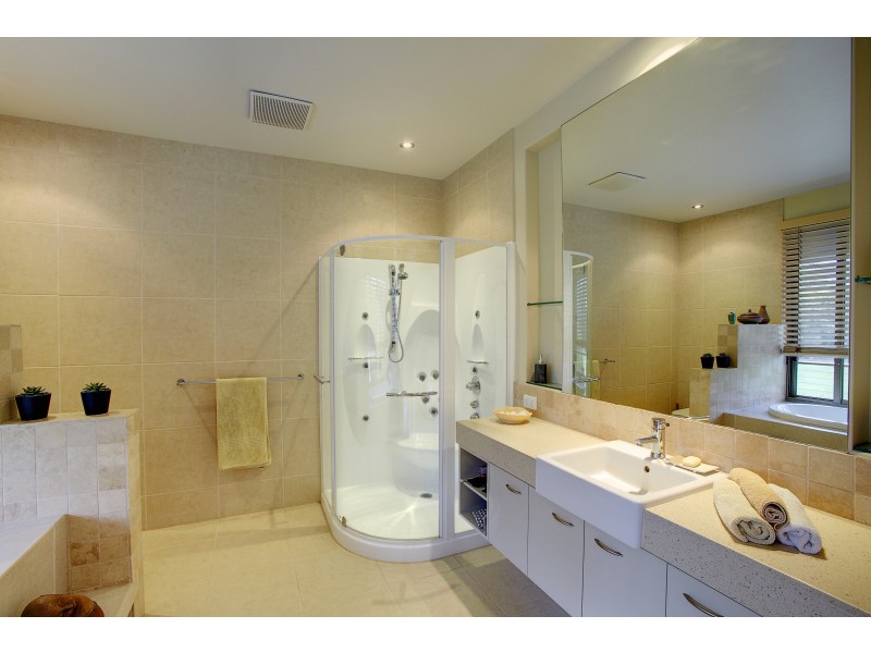 52 Lakeside Drive, Peregian Springs QLD 4573