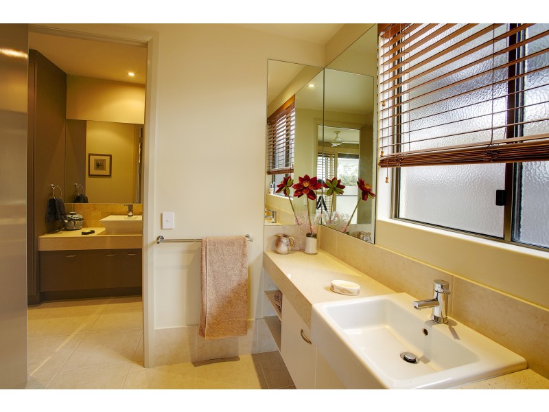 52 Lakeside Drive, Peregian Springs QLD 4573