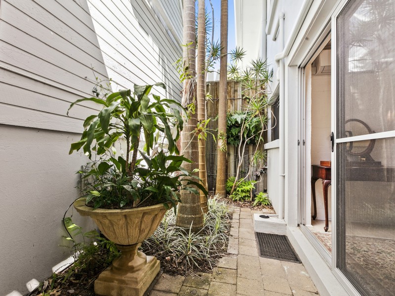 2/21 Nebula Street, Sunshine Beach QLD 4567