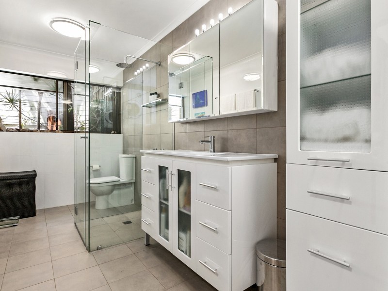 2/21 Nebula Street, Sunshine Beach QLD 4567