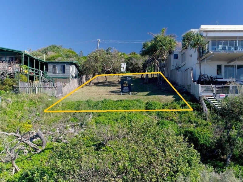 10 Arakoon Crescent, Sunshine Beach QLD 4567