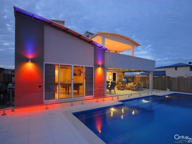 71 Endeavour Way, Eli Waters QLD 4655