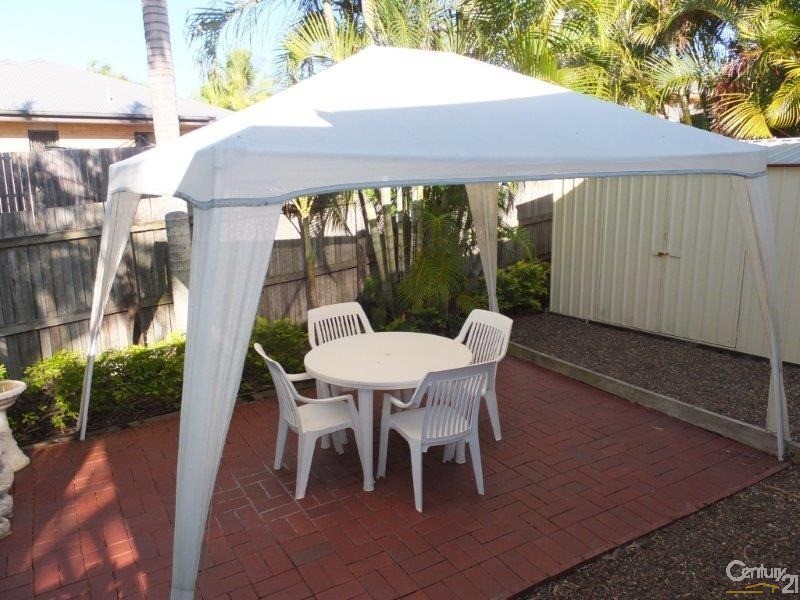 H33/295 Boat Harbour Drive, Scarness QLD 4655