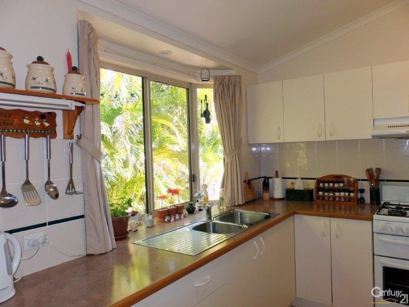 H33/295 Boat Harbour Drive, Scarness QLD 4655