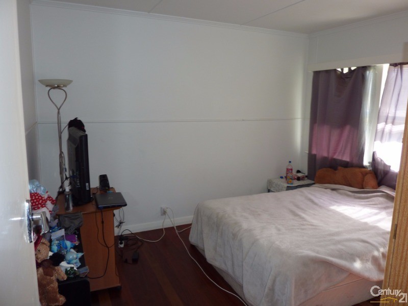 15 Charles Street, Pialba QLD 4655