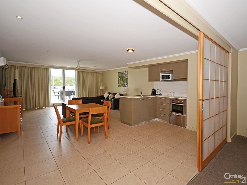 124/569 Esplanade, Urangan QLD 4655