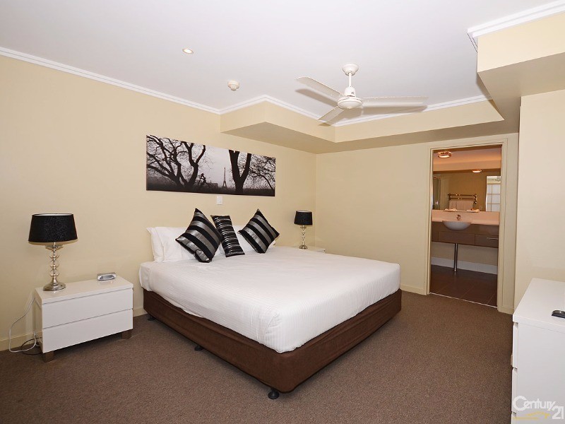 124/569 Esplanade, Urangan QLD 4655