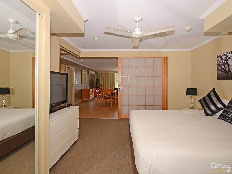 124/569 Esplanade, Urangan QLD 4655