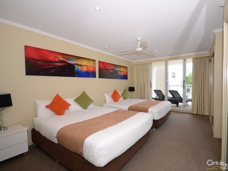 124/569 Esplanade, Urangan QLD 4655