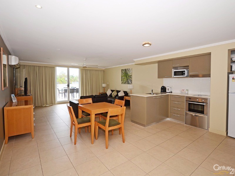 124/569 Esplanade, Urangan QLD 4655