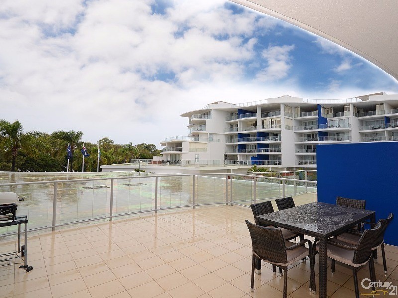 124/569 Esplanade, Urangan QLD 4655