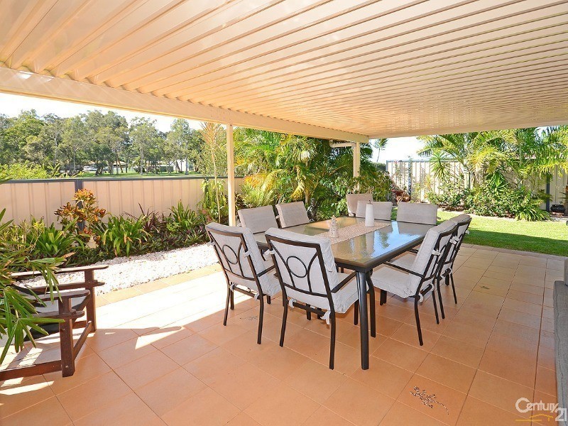 29 Lucas Drive, Burrum Heads QLD 4659