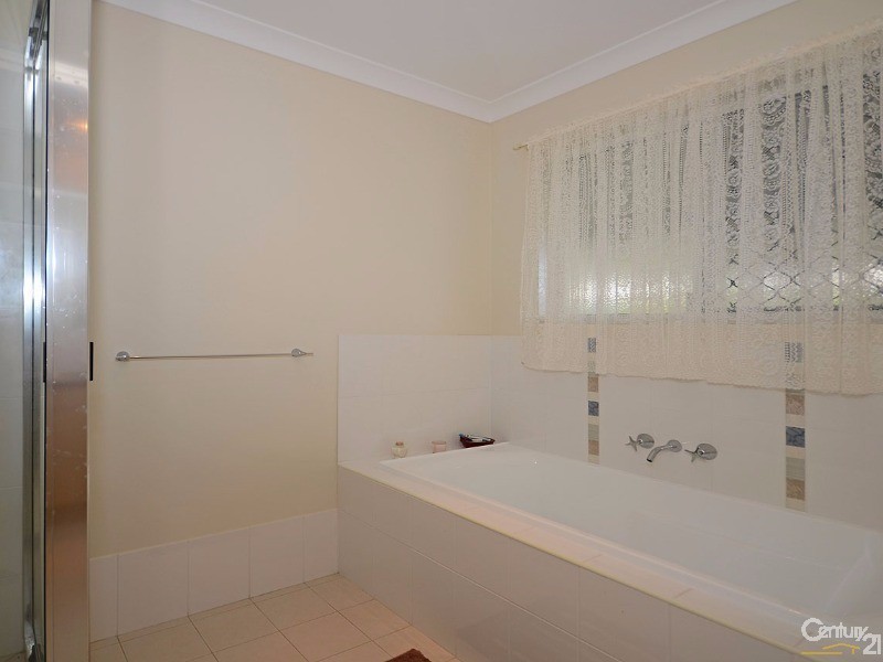 36 Louise Drive, Burrum Heads QLD 4659