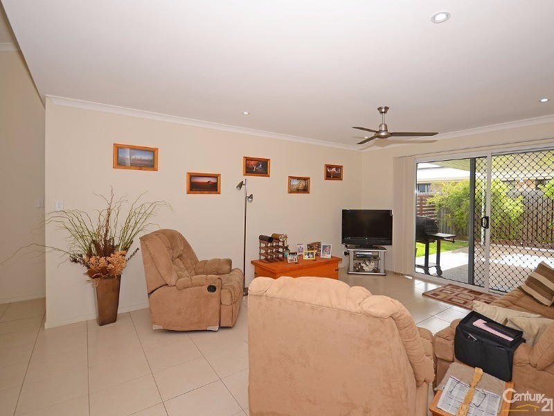 36 Louise Drive, Burrum Heads QLD 4659