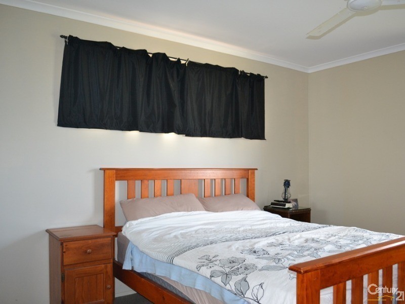 27 Kululu Crescent, Scarness QLD 4655