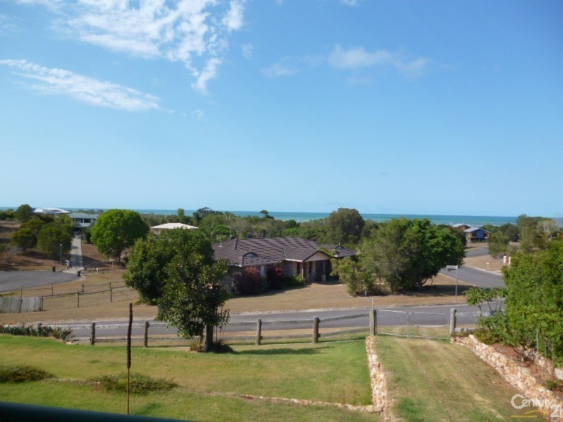 2-6 Rockyglen, Craignish QLD 4655