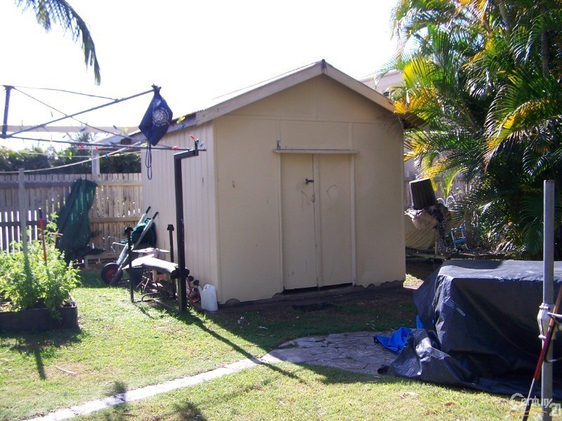 109 Torquay Road, Scarness QLD 4655