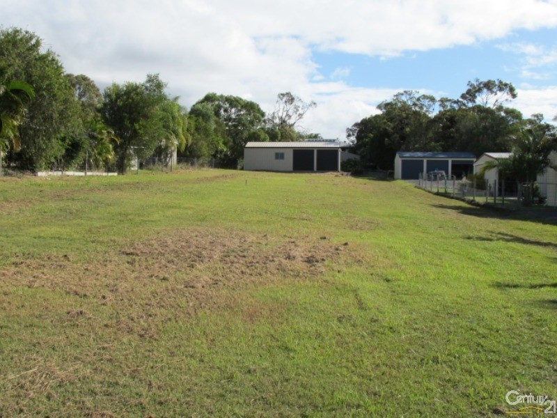 15 Beacon Road, Booral QLD 4655