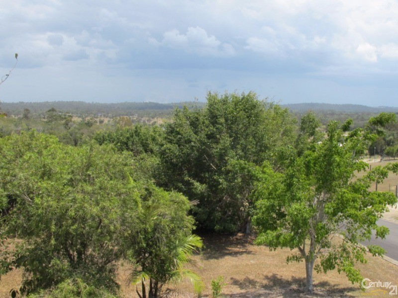 2 Bonnie Place, Craignish QLD 4655