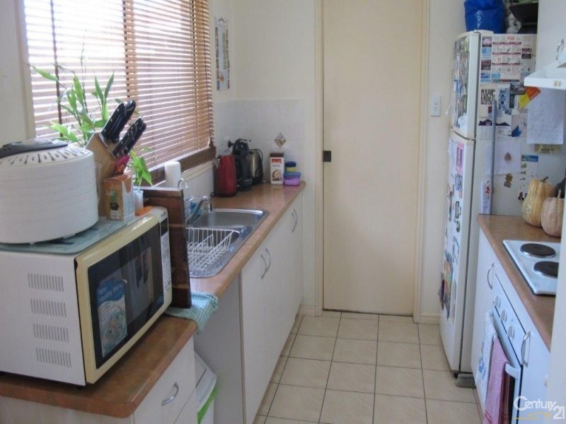 4 GUMTREE DVE, Urraween QLD 4655
