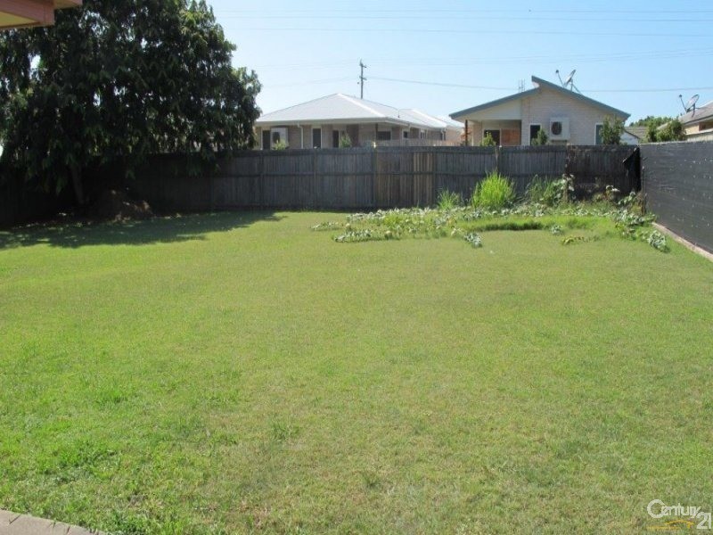 4 GUMTREE DVE, Urraween QLD 4655