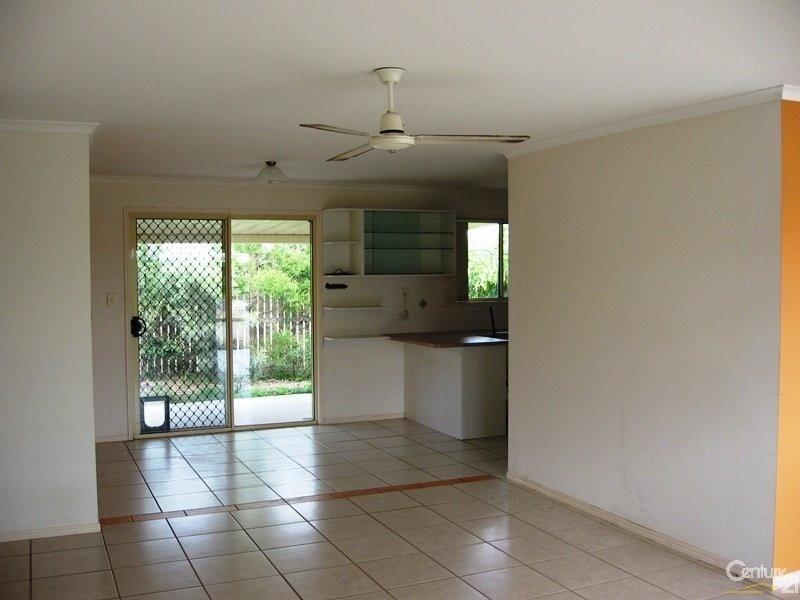 30 ISIS CRT, Eli Waters QLD 4655