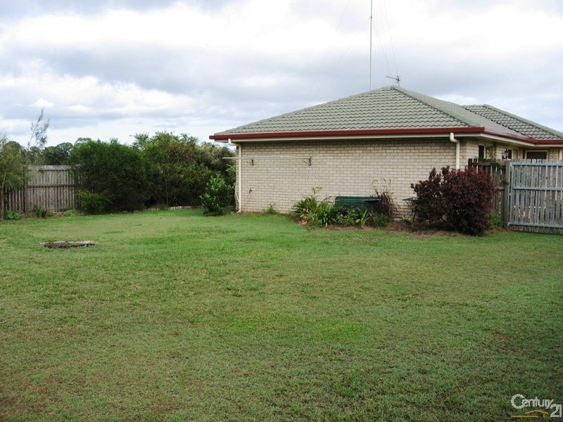 30 ISIS CRT, Eli Waters QLD 4655