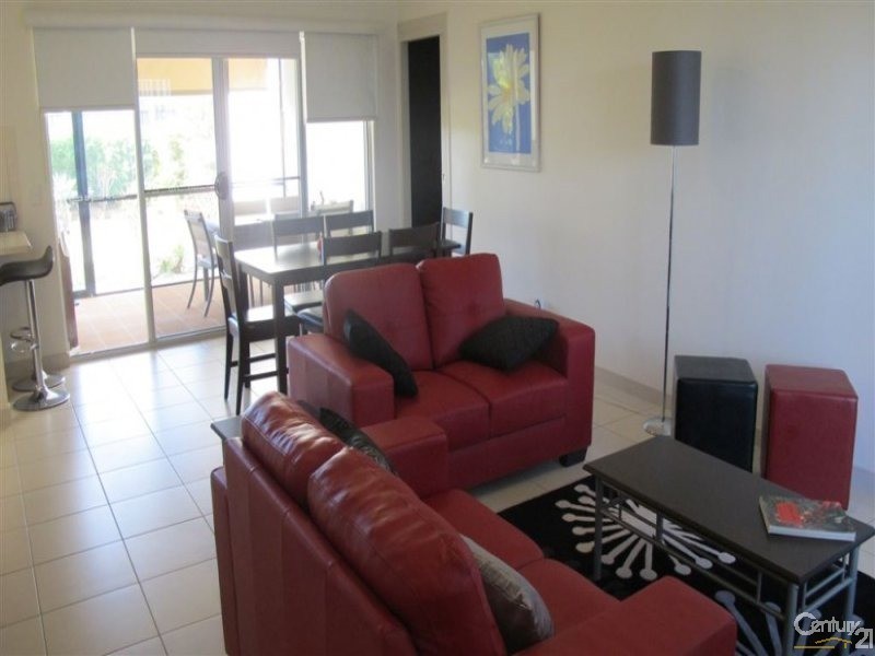 Unit 13 / 230 Pulgul St, Urangan QLD 4655