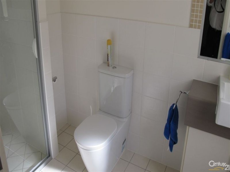 Unit 13 / 230 Pulgul St, Urangan QLD 4655