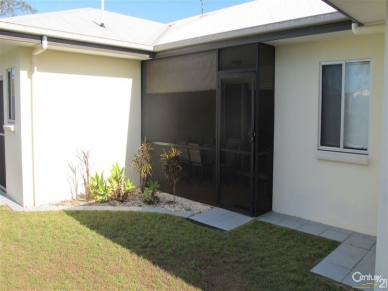 Unit 13 / 230 Pulgul St, Urangan QLD 4655