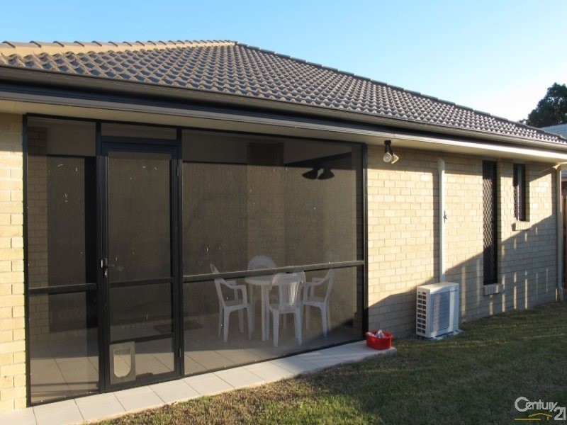 5 Burke Court, Urraween QLD 4655