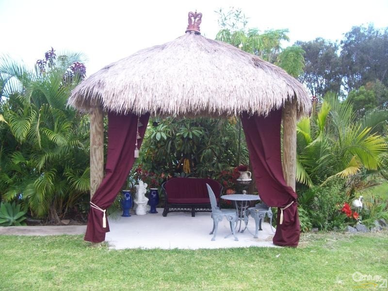 6 Mac Stocks Drive, Dundowran Beach QLD 4655