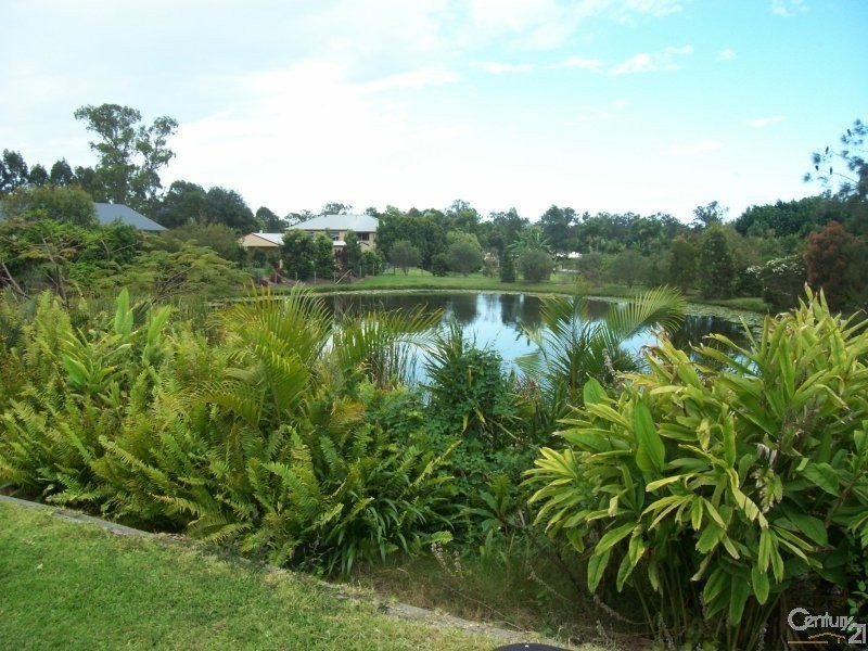 6 Mac Stocks Drive, Dundowran Beach QLD 4655