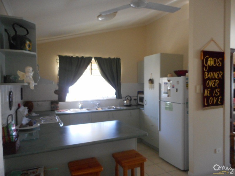 91 Cherry Street, Eli Waters QLD 4655