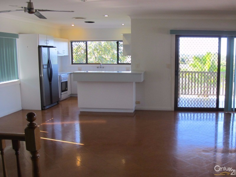 10 Waigani Avenue, Kawungan QLD 4655