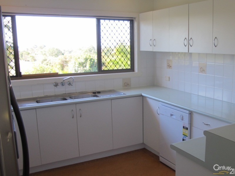 10 Waigani Avenue, Kawungan QLD 4655