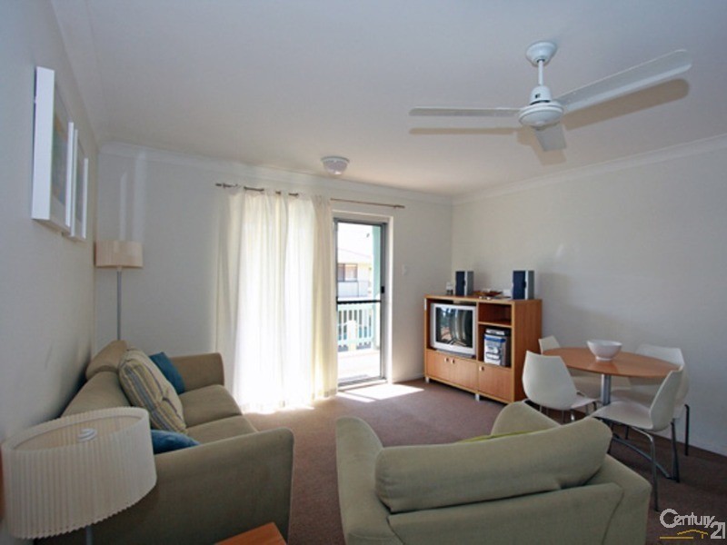 U15/13-15 Ann Street, Torquay QLD 4655