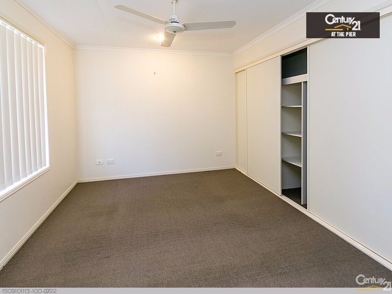 30 Topaz Circuit, Urangan QLD 4655